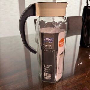 Tifitz Flay Jug/Pitcher with Black Handle 1500ml/50.7oz NWT